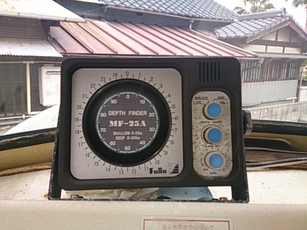 レトロな水深計