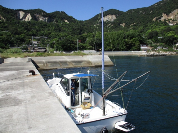 船で墓参り