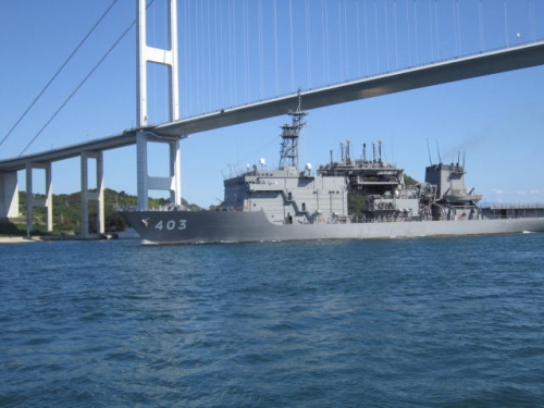 来島海峡通過中
