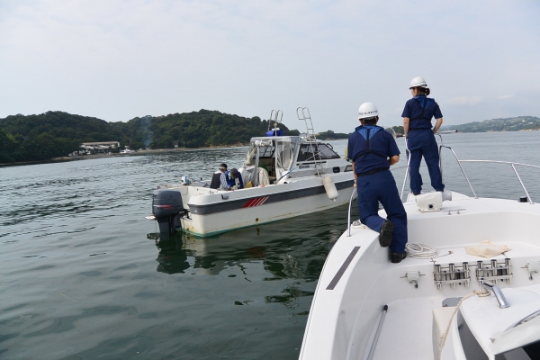 黄島前にて訪船指導