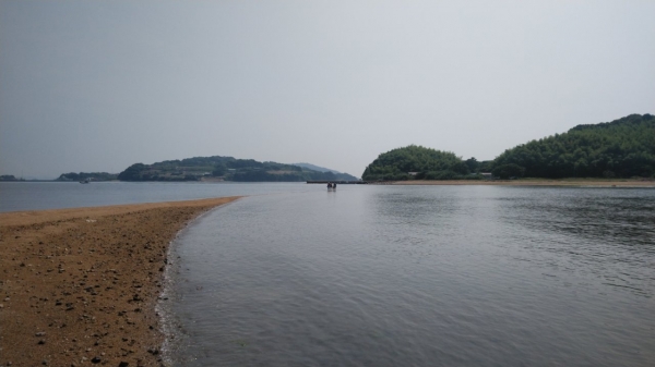 まるで水面に立っているよう