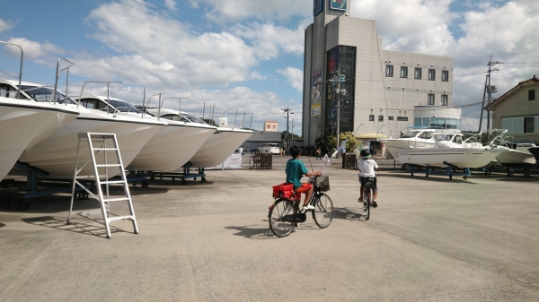 釣り仲間と7km漕いで来店