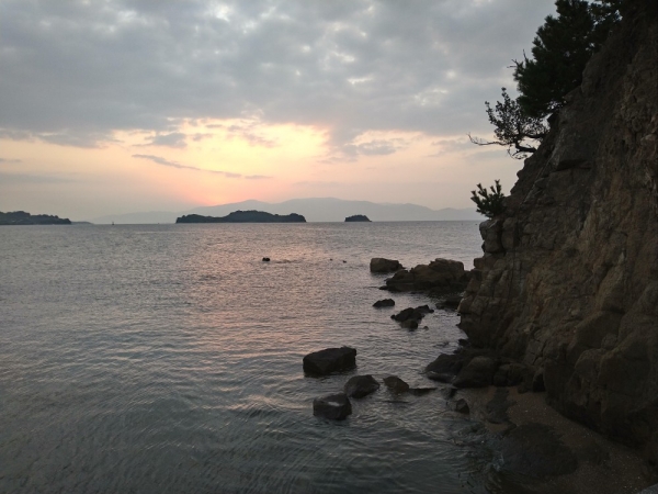 鹿忍弁天から見た黒島