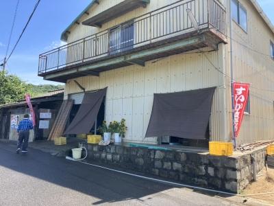 農家の軒先で売られている
