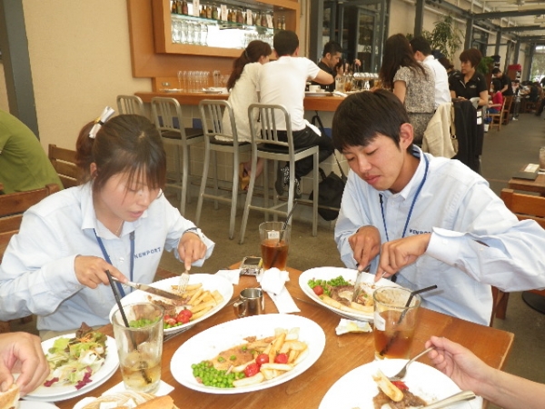 食欲旺盛なニューポートの新人スタッフ！
