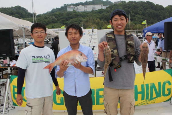 釣果はコチ２匹とタイ一匹と厳しかったです…