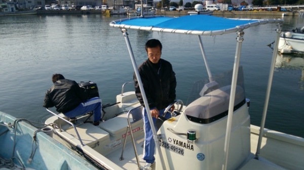 師走にしては暖かく海も凪いで絶好の試運転日和です