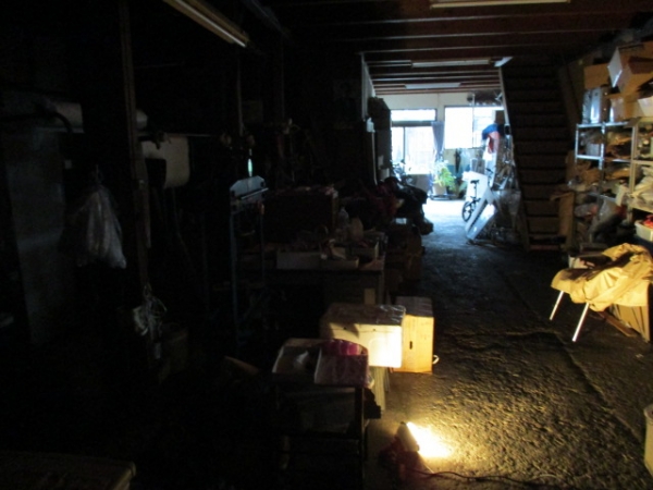 旧工場は停電しております