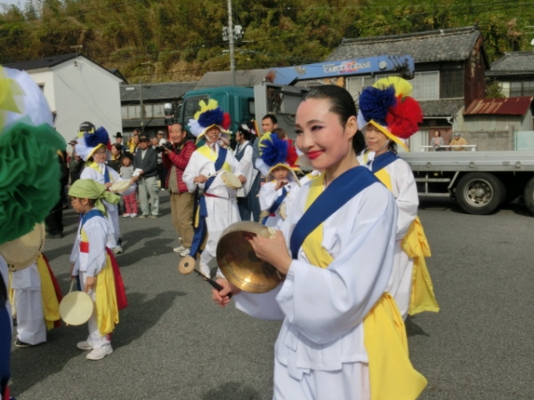 少し濃いめのコリアン美人
