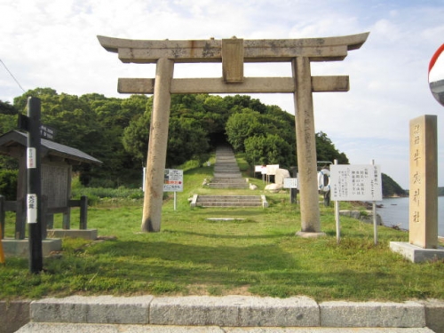 牛窓神社に続く鳥居