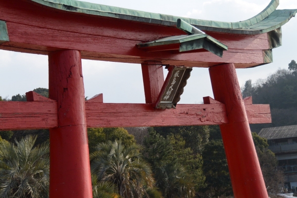 本殿には忠臣蔵の赤穂浪士四七士が描かれている