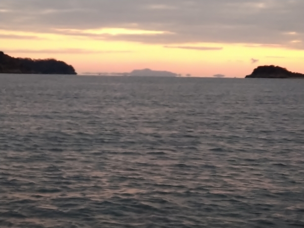 東に海上は浮島現象