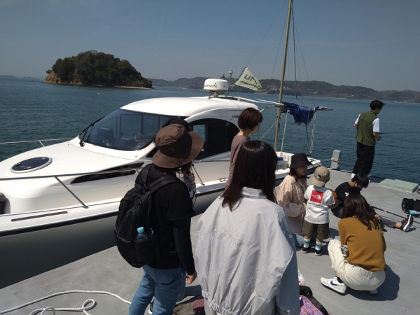三才児もお母さんと参加