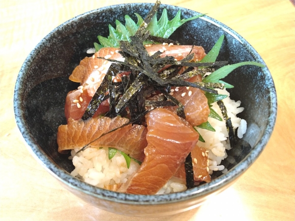 ブリの漬け丼は我ながら絶品