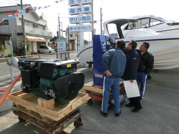 ＶＯＬＶＯ　Ｄ６－４３５　クリーン＆低燃費エンジン