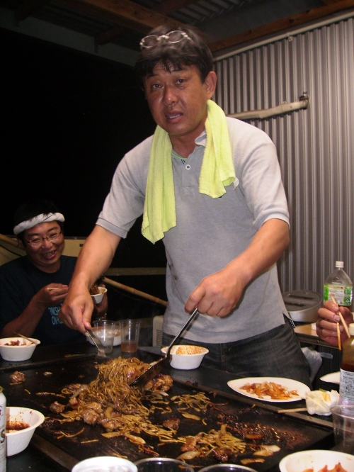 仕上に食べたホルモン焼そば