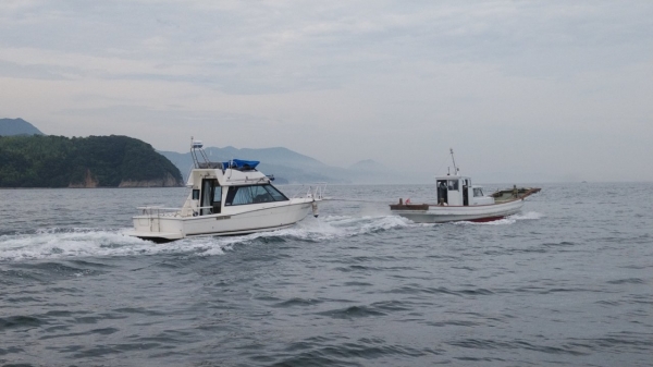 沖合は７～８Ｋｔで曳航