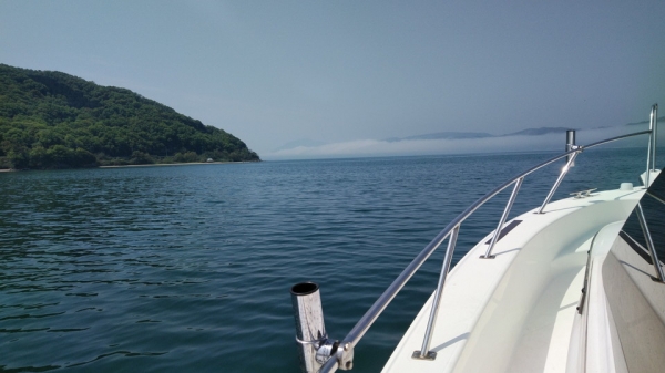 瀬戸内海特有の部分的に立ち込めた霧