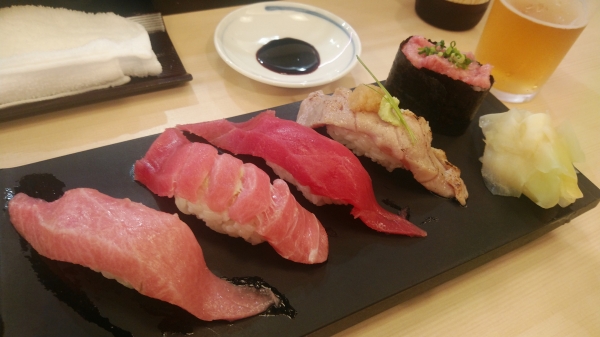 夜はすしざんまい