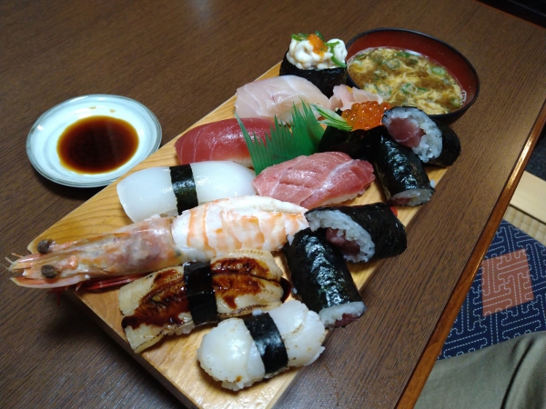 おひとり様で「華すし」さんへ