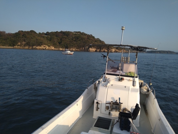 凪いで小春日和の黄島沖