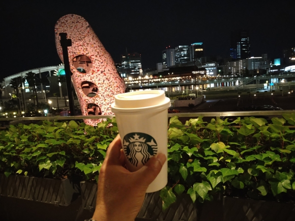 牛窓にはないスタバで一休み