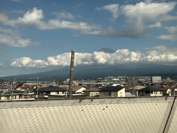 富士山初冠雪と聞いたのだが…