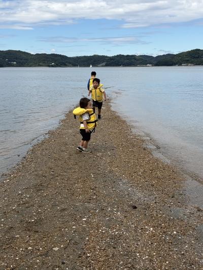 黒島ビーナスロードにて