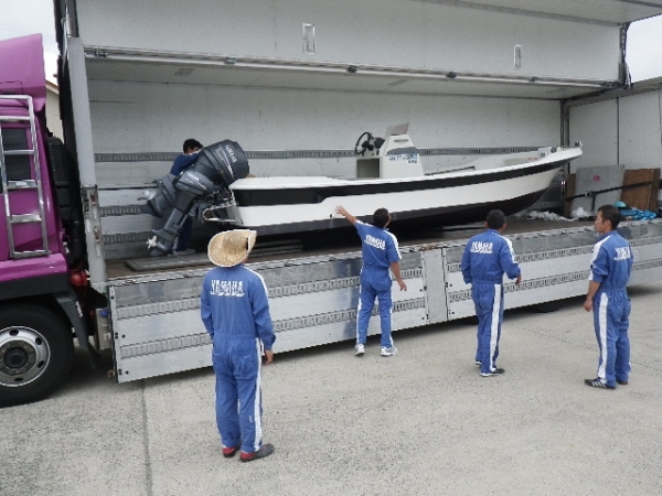 航海灯を取り外し無事出荷されました