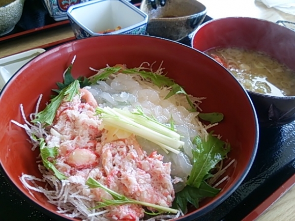 TVで放映されたカニと白エビの『二色丼』この組み合わせは最強！