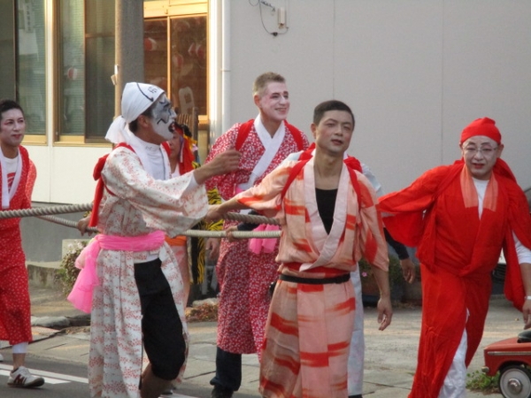 この外人さんは元々茶髪です
